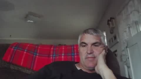 dadbody71 online show from November 8, 7:28 pm