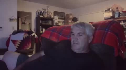 dadbody71 online show from May 20, 4:08 am