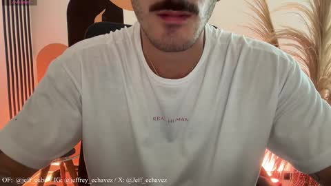 Jeff and Mugi  Independent model online show from November 10, 4:01 pm