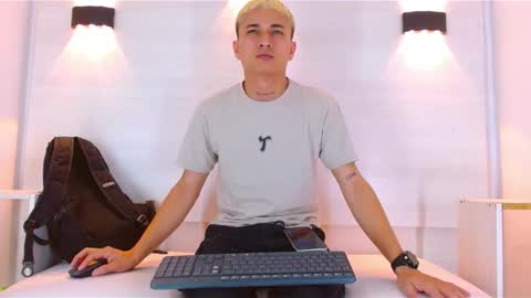 jeic 18 online show from October 7, 12:42 pm