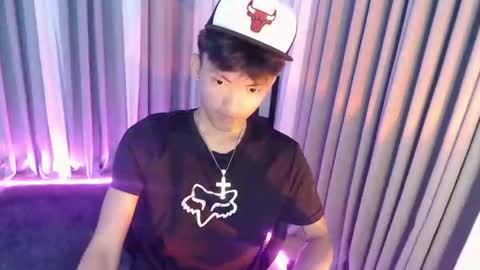 jemart_urnaughtboy online show from May 19, 8:20 am