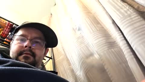 Lous online show from March 10, 10:27 pm