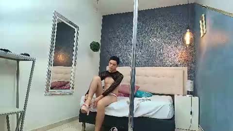  online show from June 25, 5:12 am