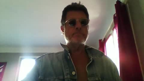 jerflor online show from April 2, 4:15 pm