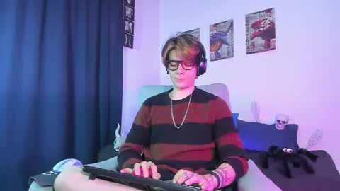 Angelo online show from October 23, 2:15 am