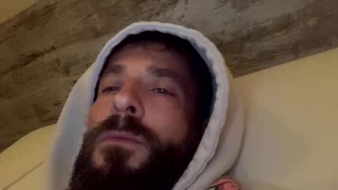 jesaj online show from December 1, 11:41 pm