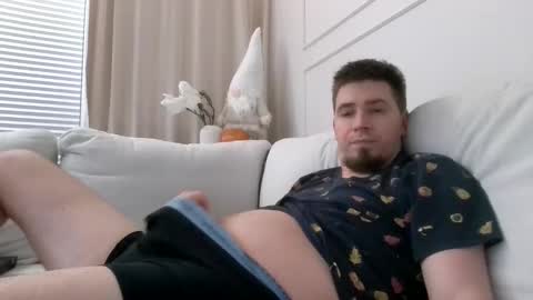 Snapshot of jessep86 chatting on February 2, 10:39 pm jessep86 online show from February 2, 10:39 pm