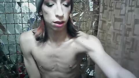 Snapshot of jet_clomet21 chatting on January 12, 7:32 am Ale online show from January 12, 7:32 am