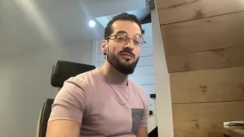 Snapshot of jeunemek00779042 chatting on February 14, 3:15 pm JEUNEMEK007 online show from February 14, 3:15 pm