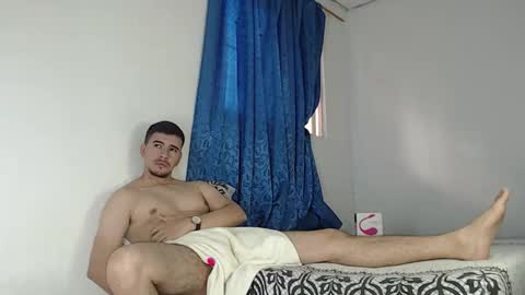 Snapshot of jeycob_happy97 chatting on September 21, 12:05 pm Juan David online show from September 21, 12:05 pm