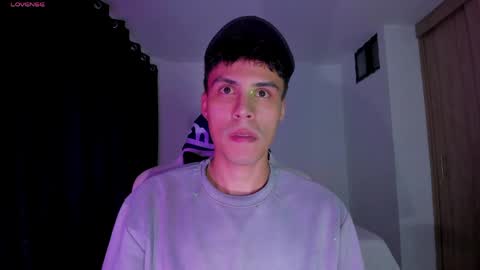 Jeyden Camilo online show from May 7, 3:06 am