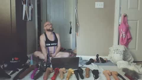 Snapshot of jghosty69 chatting on January 7, 6:45 pm Nasty Cumslut online show from January 7, 6:45 pm