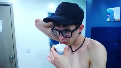 Jheampiero online show from September 23, 2:16 pm