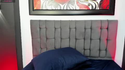 jhoan_evans online show from June 25, 5:12 am
