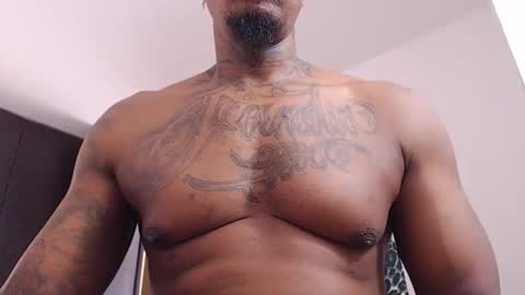 Jhon Tomson online show from April 5, 2:57 pm