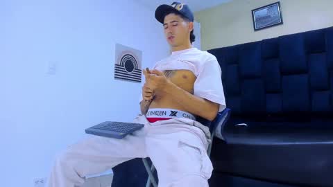 Jhon online show from September 18, 3:19 am