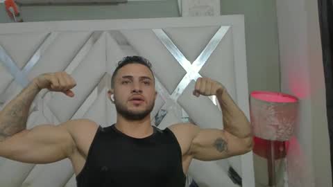 Snapshot of jhonny_flames7 chatting on February 5, 3:45 am jhonny online show from February 5, 3:45 am