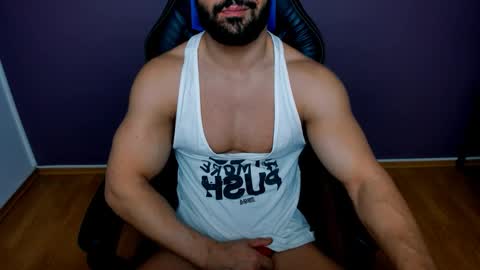 Snapshot of jhonnyboy007 chatting on December 10, 4:45 am Black Diamond online show from December 10, 4:45 am