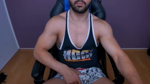 Snapshot of jhonnyboy007 chatting on October 9, 7:13 am Black Diamond online show from October 9, 7:13 am