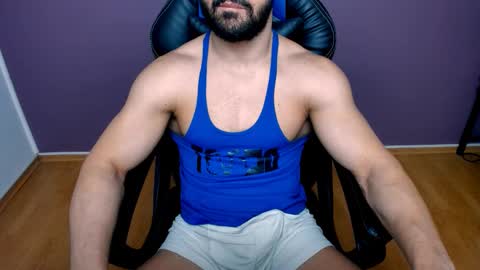 Snapshot of jhonnyboy007 chatting on December 20, 9:00 am Black Diamond online show from December 20, 9:00 am