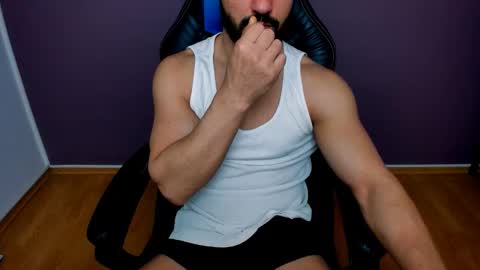 Snapshot of jhonnyboy007 chatting on January 4, 6:52 am Black Diamond online show from January 4, 6:52 am