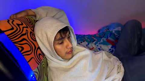 MODELO INDEPENDIENTE online show from February 20, 6:19 am