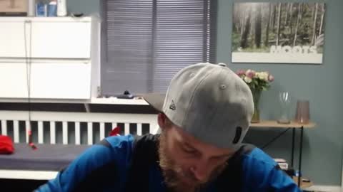 JamesJan van Rebel online show from October 13, 9:04 am