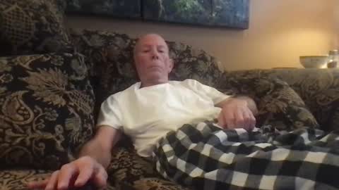 Snapshot of jlk7777 chatting on December 8, 6:17 pm jlk7777 online show from December 8, 6:17 pm