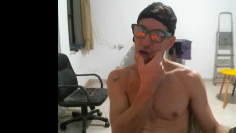 jlmbud online show from January 11, 7:05 pm