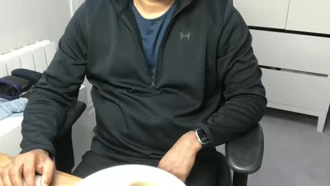 Snapshot of joeshades21 chatting on January 23, 10:22 am joeshades21 online show from January 23, 10:22 am