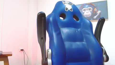     online show from March 12, 5:04 am