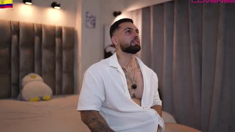 john online show from February 19, 9:22 pm