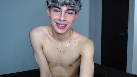 John Vichenso online show from October 23, 11:30 pm