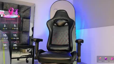 johnjaguar  online show from June 3, 11:12 am