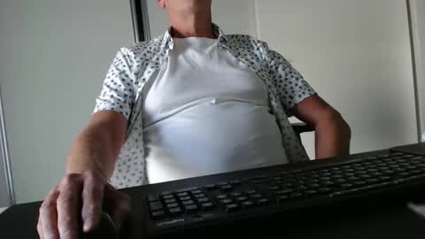 Johnny Walker13 online show from October 2, 2:32 pm