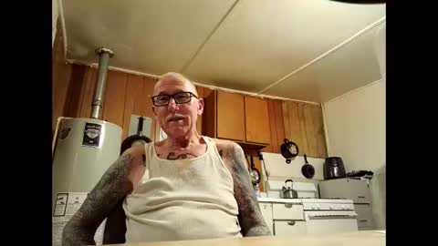 Master online show from February 24, 2:01 am