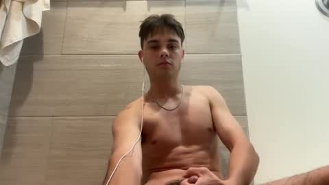 johnnybigd2005 online show from November 26, 6:49 am