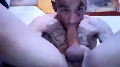 johnnyct36 online show from December 3, 4:57 am