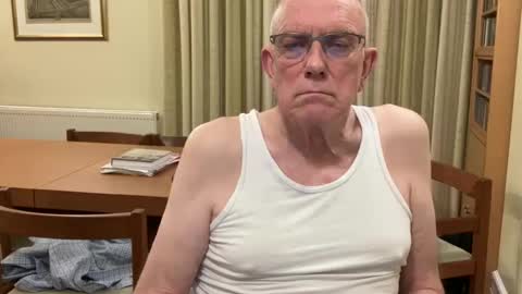 johnsenior41 online show from February 16, 9:59 pm