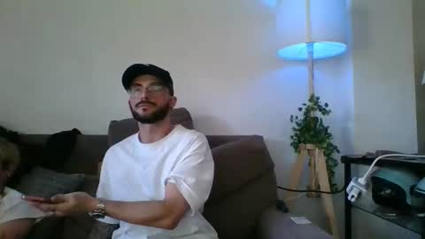 jonanbcn online show from April 6, 11:55 am