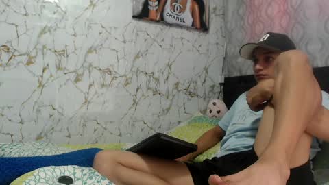 jordanandandrew online show from May 12, 9:01 pm
