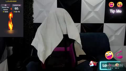 jose_sexycumm online show from December 7, 9:00 pm