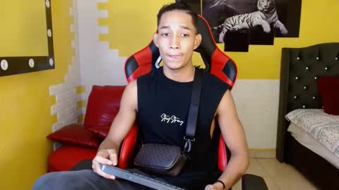 jose_sexycumm online show from September 26, 7:22 pm