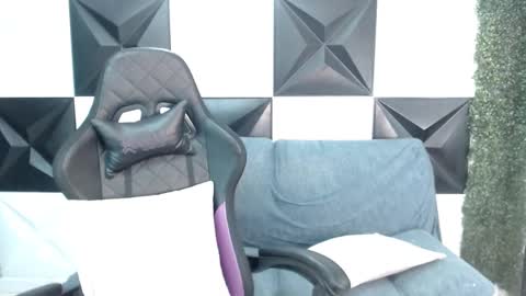 jose_sexycumm online show from January 12, 9:29 pm