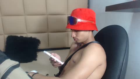 jose_sexycumm online show from September 20, 10:32 pm