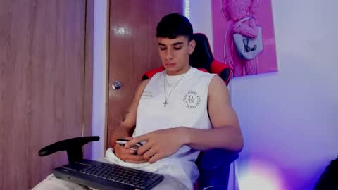 Snapshot of joseph__boy chatting on February 20, 12:47 pm JOSEPH online show from February 20, 12:47 pm
