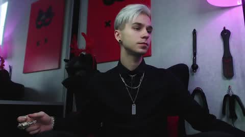 Master Joseph online show from December 18, 8:53 am