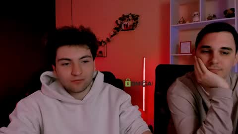 joseph_bear_ online show from April 11, 8:40 am