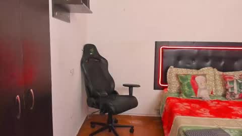 joseph palacios online show from December 18, 7:54 pm