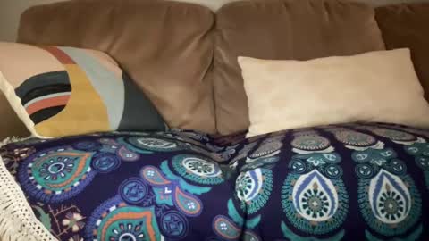 Snapshot of joshperrygoon chatting on December 25, 12:05 am joshperrygoon online show from December 25, 12:05 am